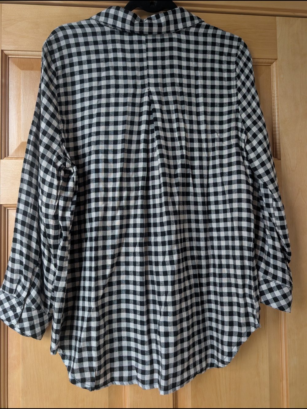 Hester & Orchard Black & White Gingham Button-Up Shirt 100% Rayon - Picture 8 of 9